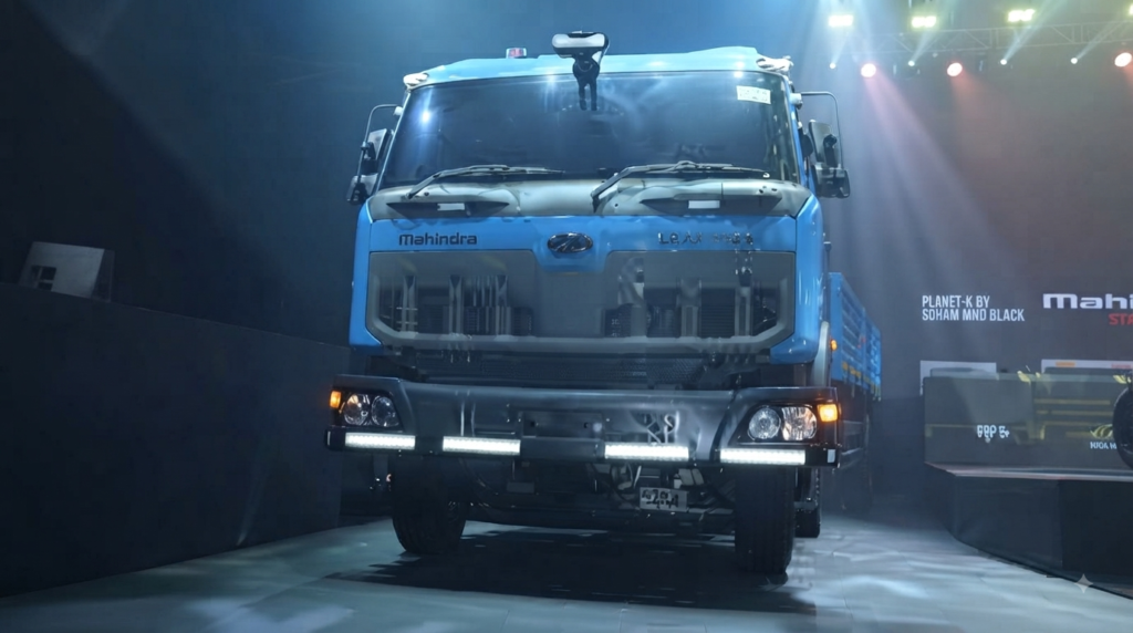 Mahindra Blazo i-TRK Smart Fuel Management System: Price, Mileage & Specs Mahindra new truck